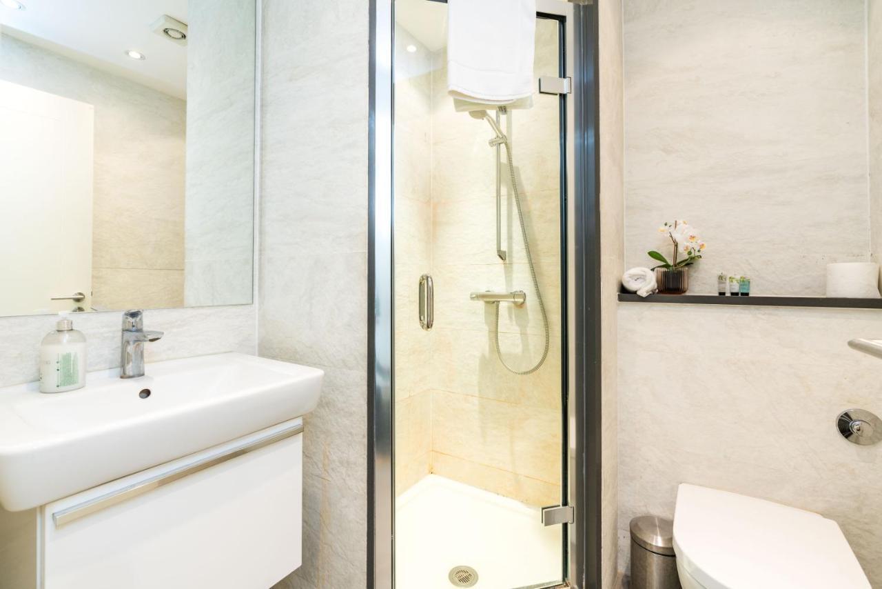 Amazing 2 Bedroom / Earls Court / Kensington Londen Buitenkant foto